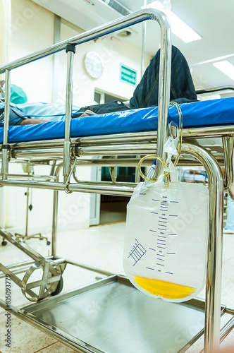 urine bag use for observe clinical in shock patient or treatment