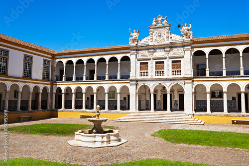 Fényképezés University of Evora