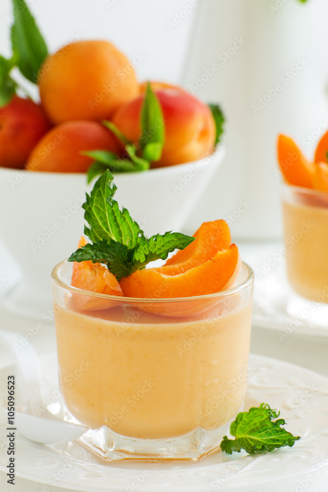 panna cotta with apricots panna cotta with apricots