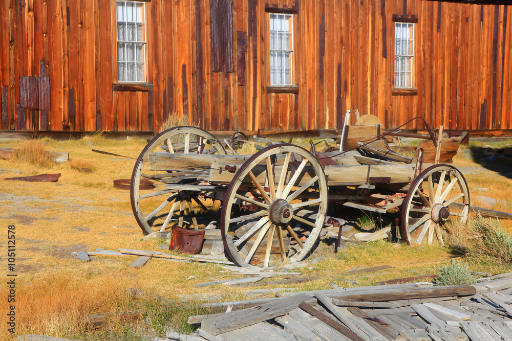 Fototapeta premium Old cart in Bodie ghost town California