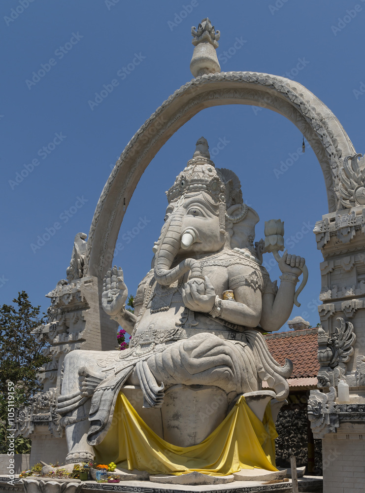 Indonesien; Tempelanlage auf der Insel Menjangan, Ganesha, Gottheit der Hindu.