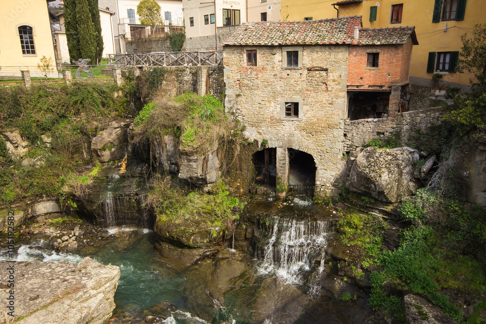 Scorcio di Loro Ciuffenna in Toscana