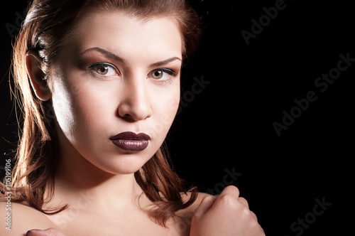 Glamour portrait of beautiful woman model with fashion makeup