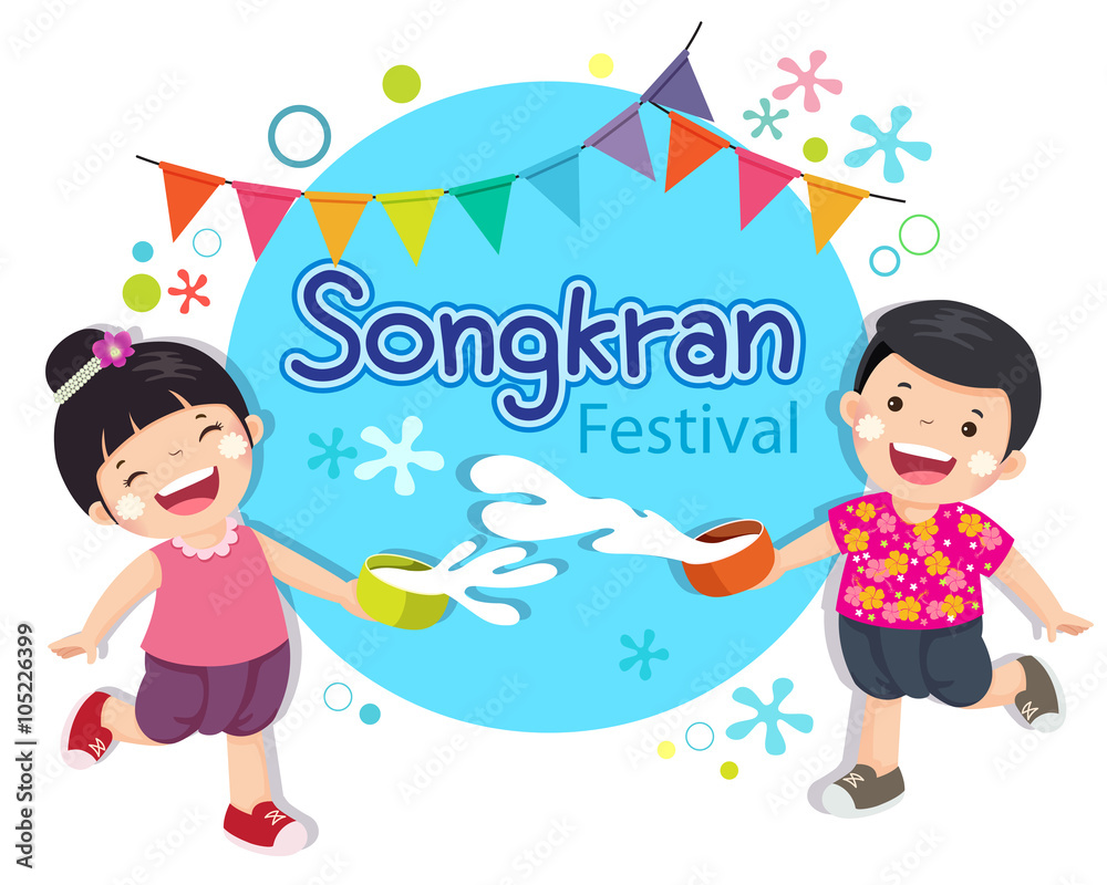 Obraz premium Boy and girl enjoy splashing water in Songkran festival Thailand