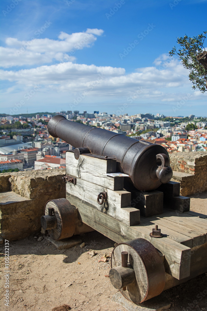 Cannone - Castello Lisbona