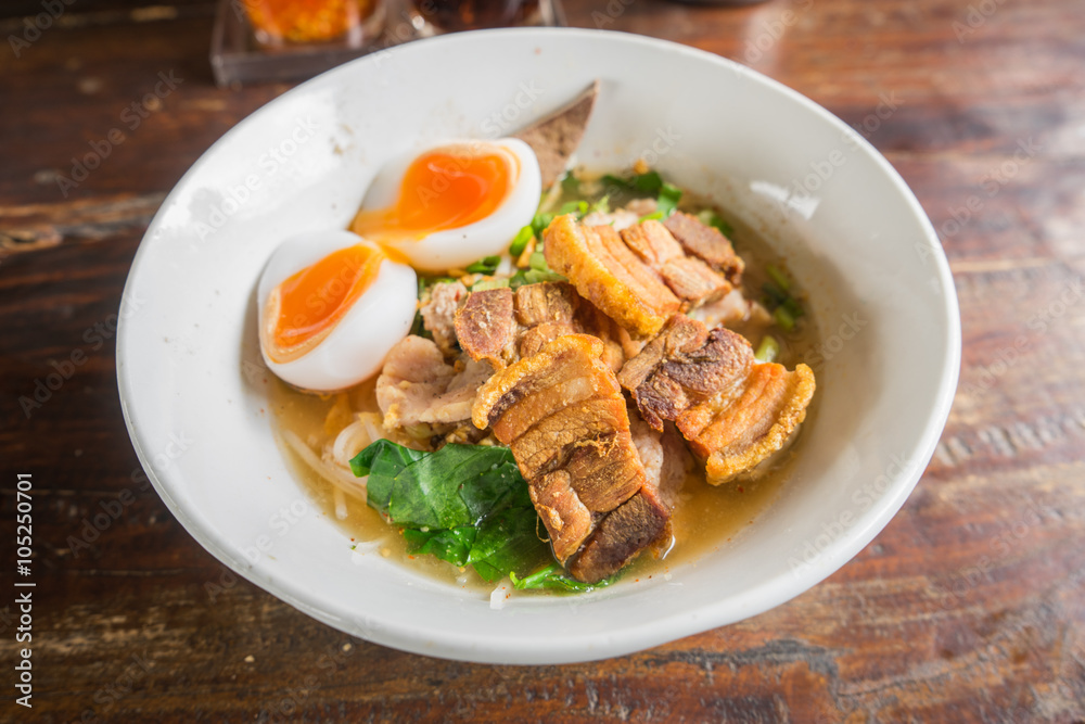 Tomyum noodle with pork and egg