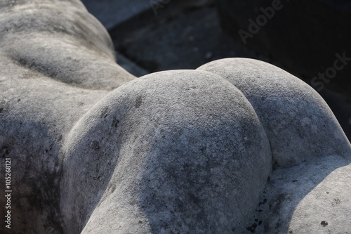 Fotografie Détail d'une tombe du cimetière du Montparnasse à Paris