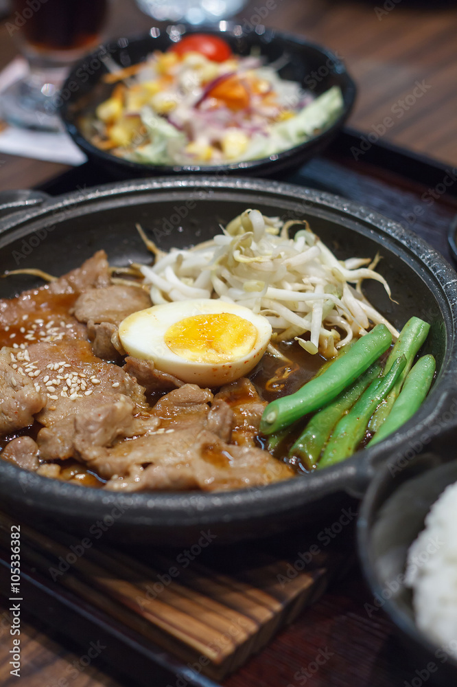 pork with egg and vegetables teppanyaki pork with egg and vegetables teppanyaki