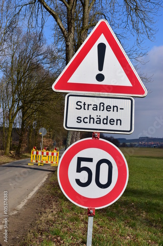 Straßenschäden photo