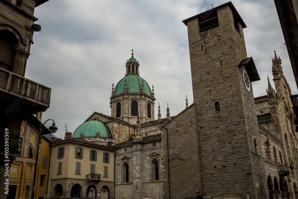 Duomo of Como in a cloudy day