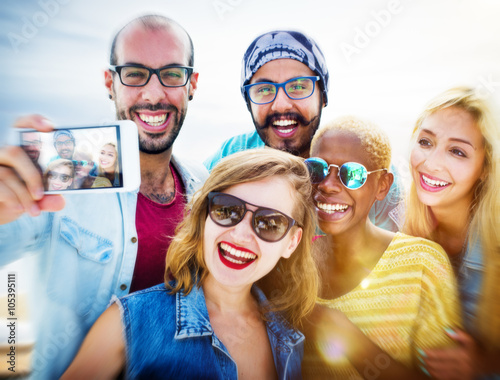 Friendship Selfie Happiness Beach Summer Concept © Rawpixel.com