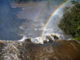 iguacu falls on argentinian brasilian border