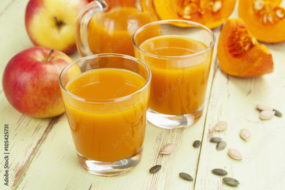 Fototapeta premium Pumpkin and apple juice