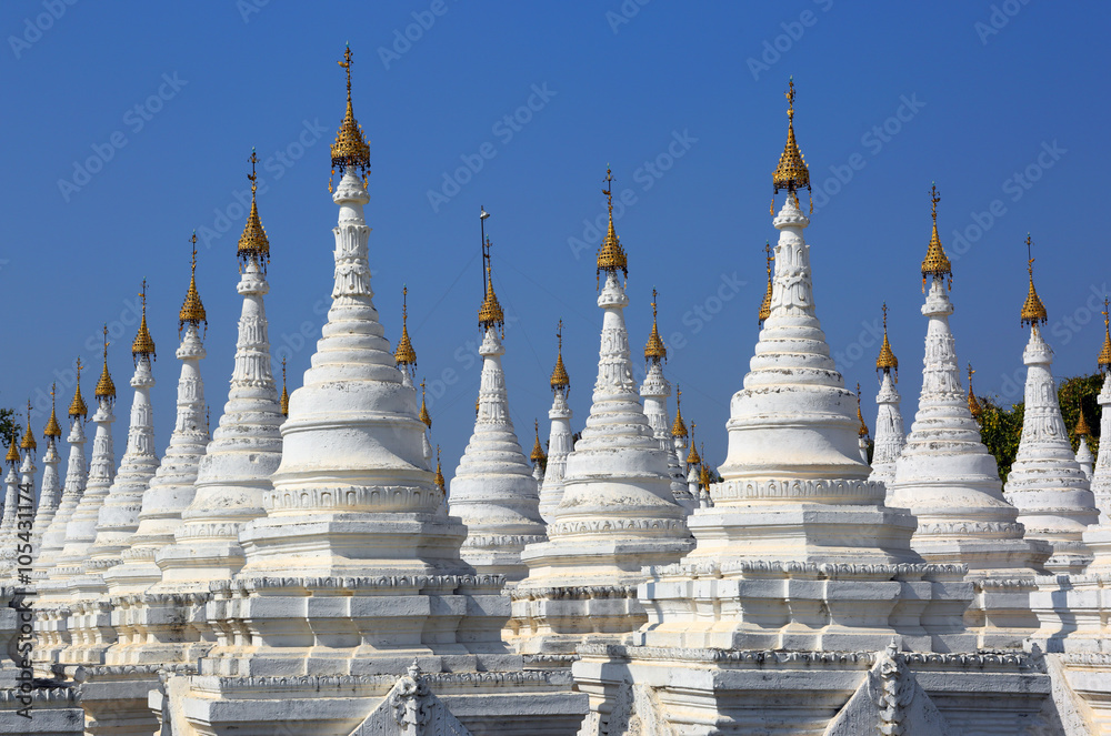 Naklejka premium Sandamuni Paya pagoda in Mandalay