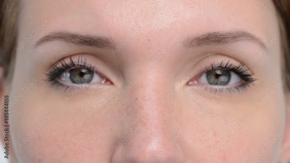 Focusing on the female eyes Focusing on the female eyes