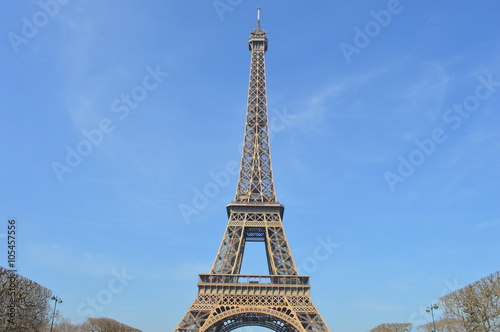 Fototapeta Naklejka Na Ścianę i Meble -  Les trois étages de la tour Eiffel