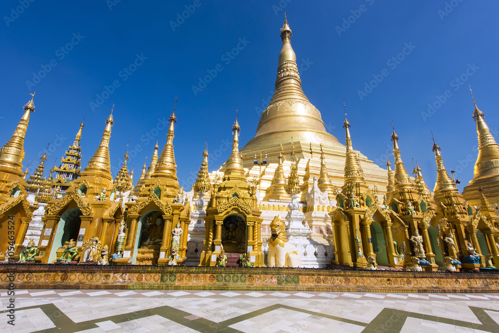 Naklejka premium Shwedagon Paya