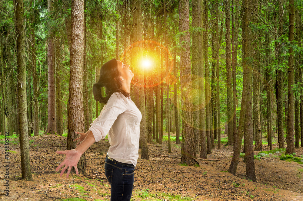 Frau im Wald Frau im Wald