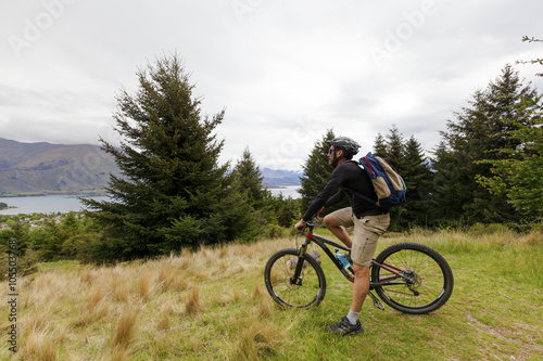 Mountain bike rider at Lake Wanaka, New Zealand © Zstock
