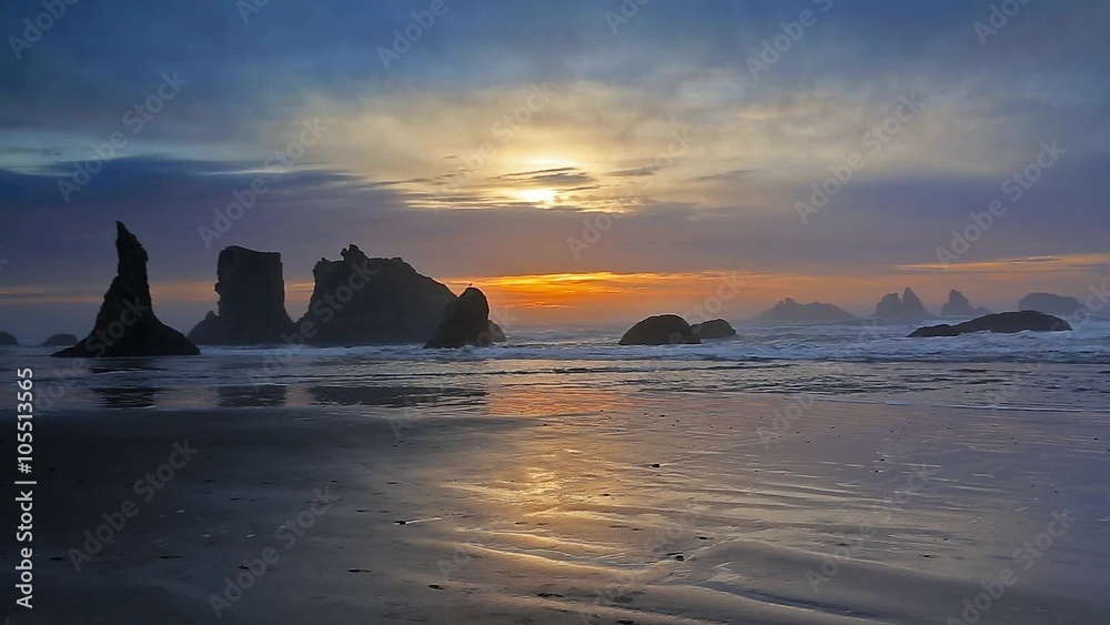 Sunset surf at Bandon Beach with seastacks, Oregon Sunset surf at Bandon Beach with seastacks, Oregon
