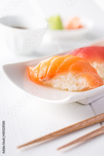 Salmon and tuna nigiri
