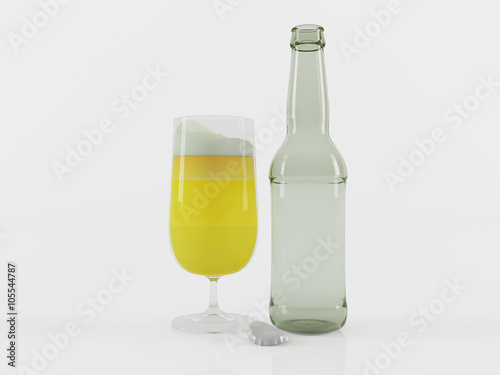 Светлое пиво в бокале и пустая пивная бутылка