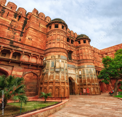Canvas Print Gates of Red Fort of Agra, India