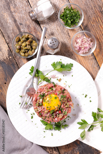 Quadro su tela steak tartar