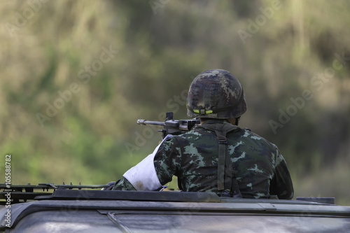 Fotografía soldier fighting