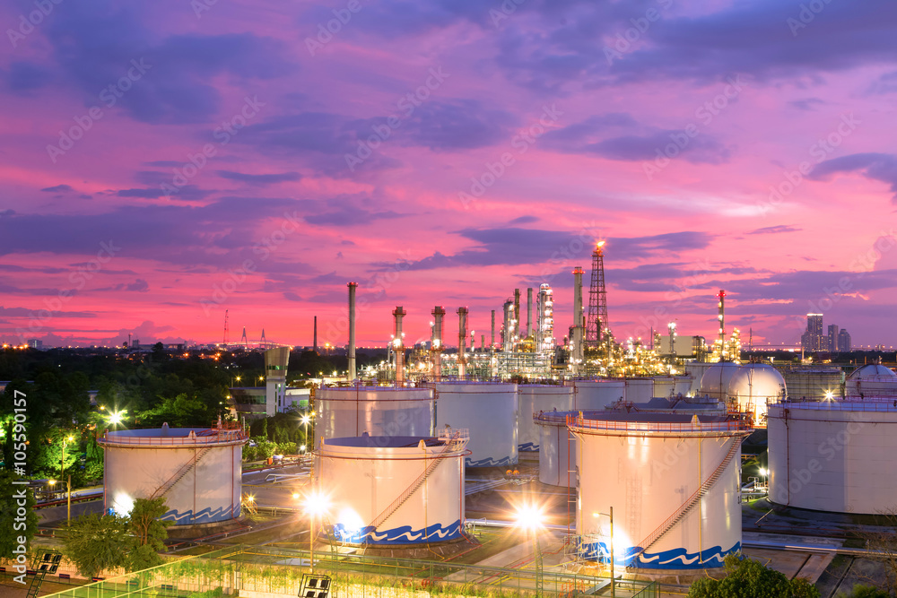 Fotografia refinery night,