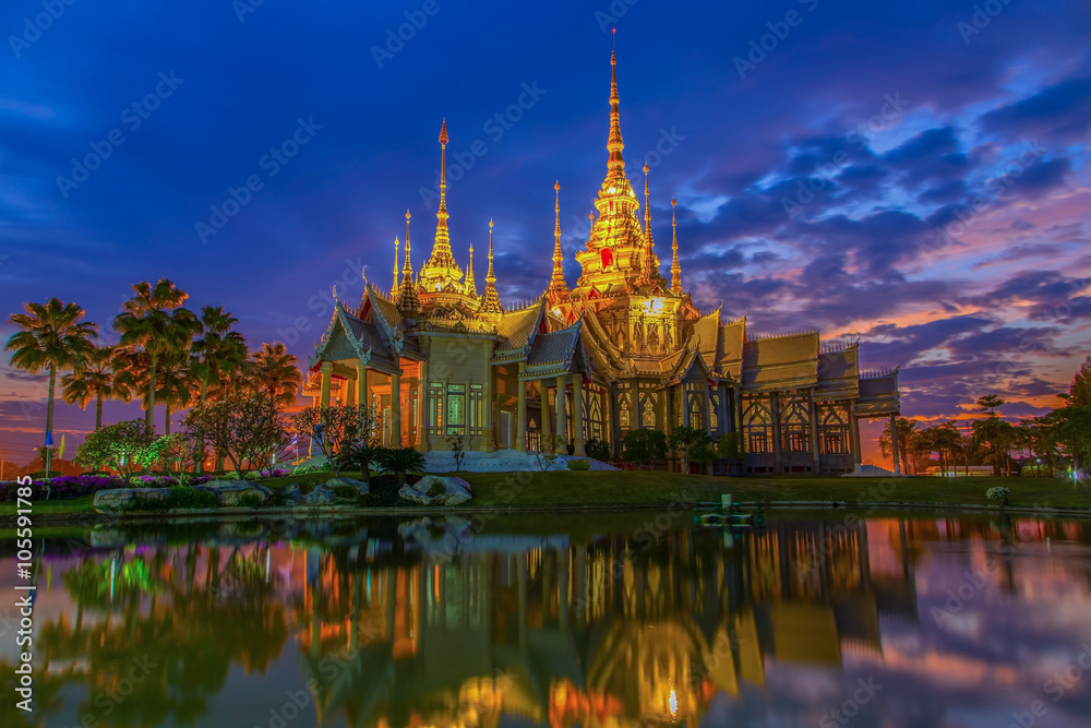 Naklejka premium temple twilight