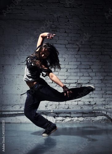  The dancer in motion 