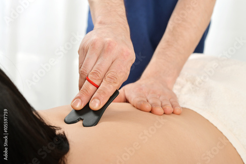 Gua sha acupuncture