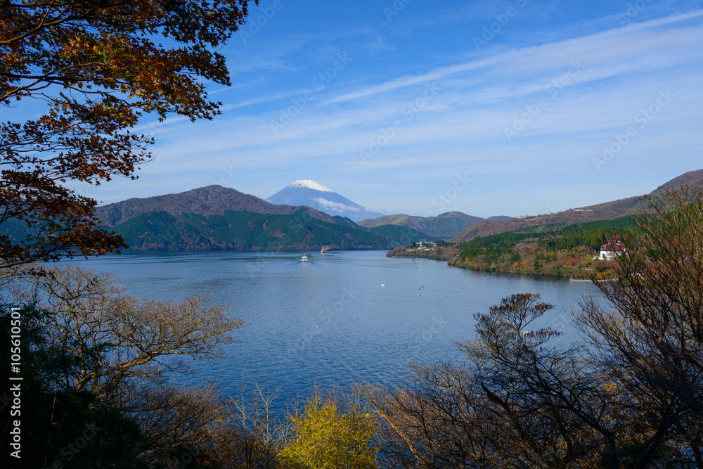 Lake Ashinoko and Mt.Fuji in Autumn in Hakone, Kanagawa, Japan