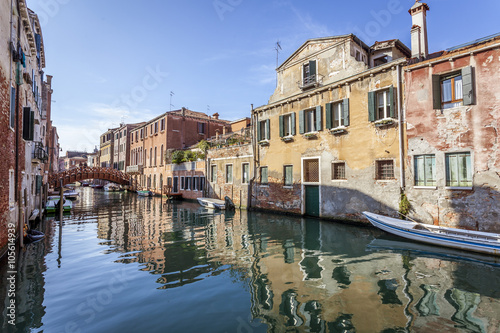 Fototapeta Naklejka Na Ścianę i Meble -  Cityscape of the beautiful city of Venice, Italy