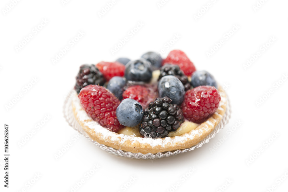 Fresh fruit tartlet with cream Fresh fruit tartlet with cream