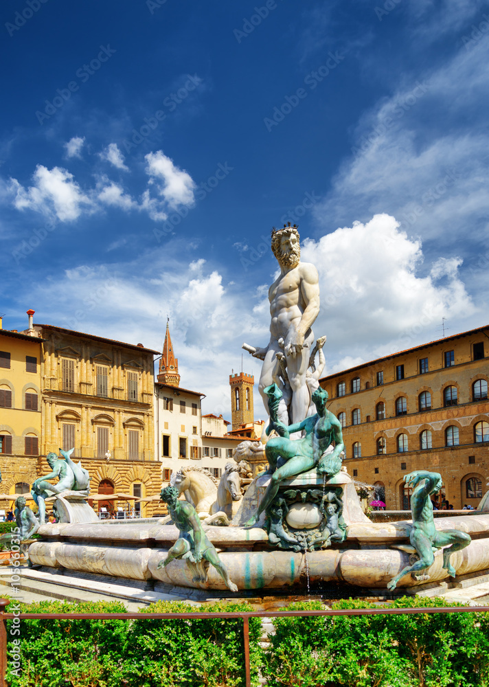 View of the Fountain of Neptune, Florence, Tuscany, Italy