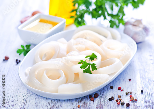 Raw squid rings with pepper