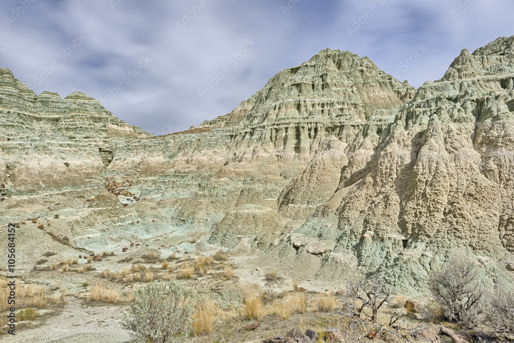 Clay patterns in the Sheep Rock Unit, John Day Fossil Beds National Monument