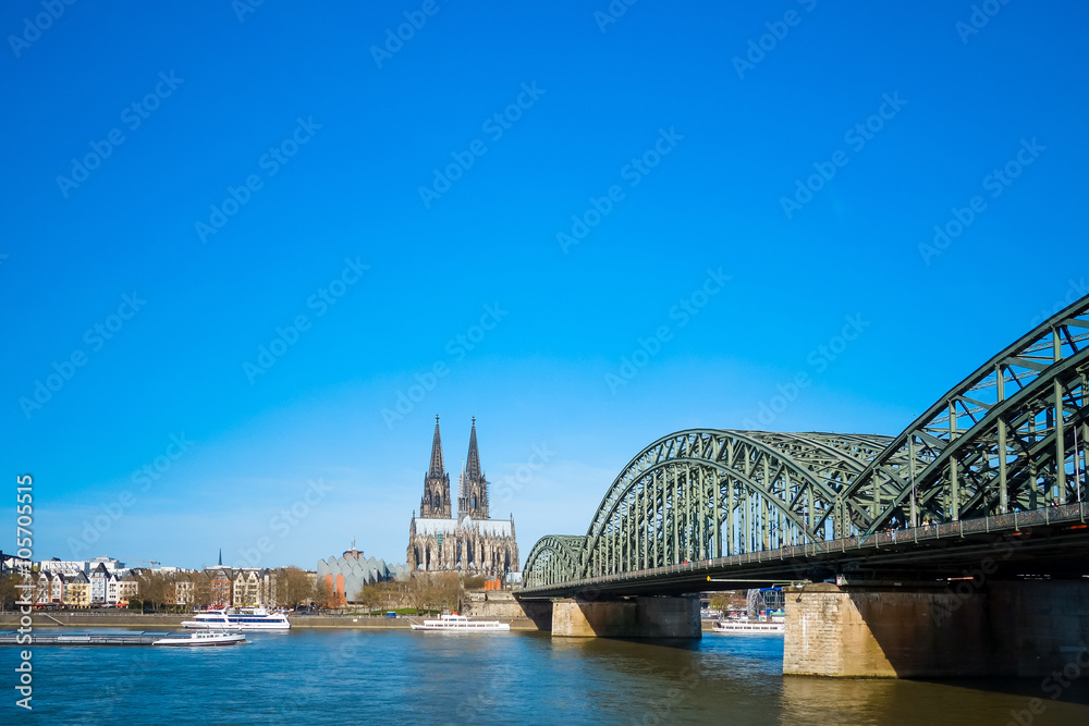Obraz premium view of Gothic Cathedral in Cologne, Germany