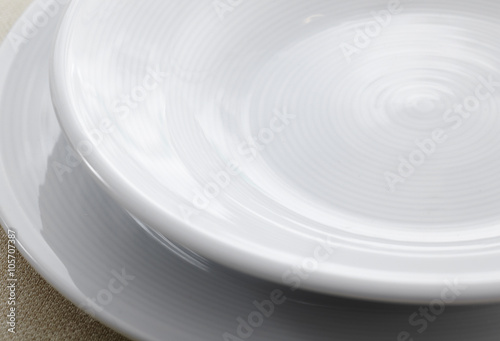 Ceramic tableware 