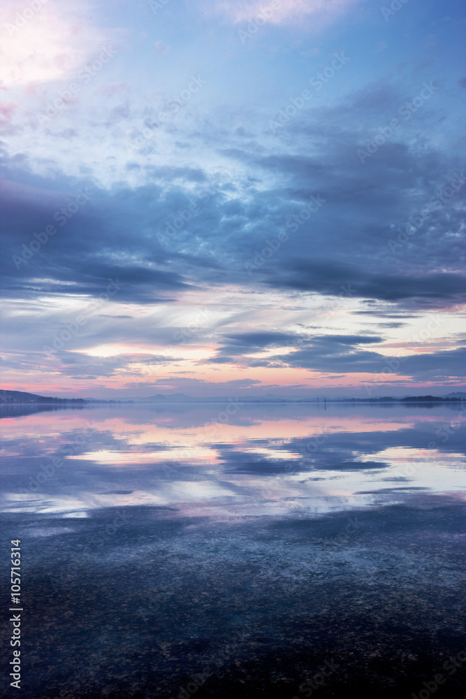 Obraz premium Sonnenuntergang am See