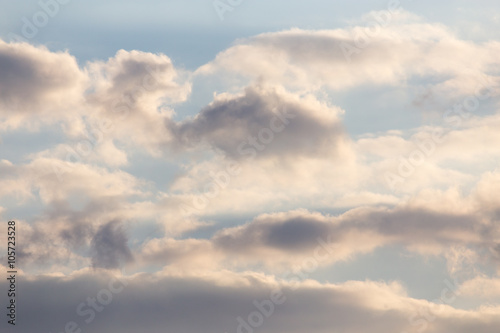 Fototapeta Naklejka Na Ścianę i Meble -  clouds in the sky at sunset