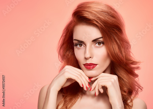 Beauty portrait woman  eyelashes  natural makeup