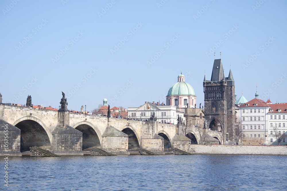 Karlsbrücke in Prag bei Tag