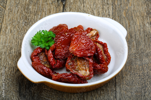 Dried tomatoes