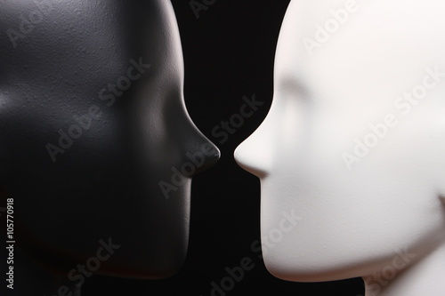 Black and white unisex mannequin heads