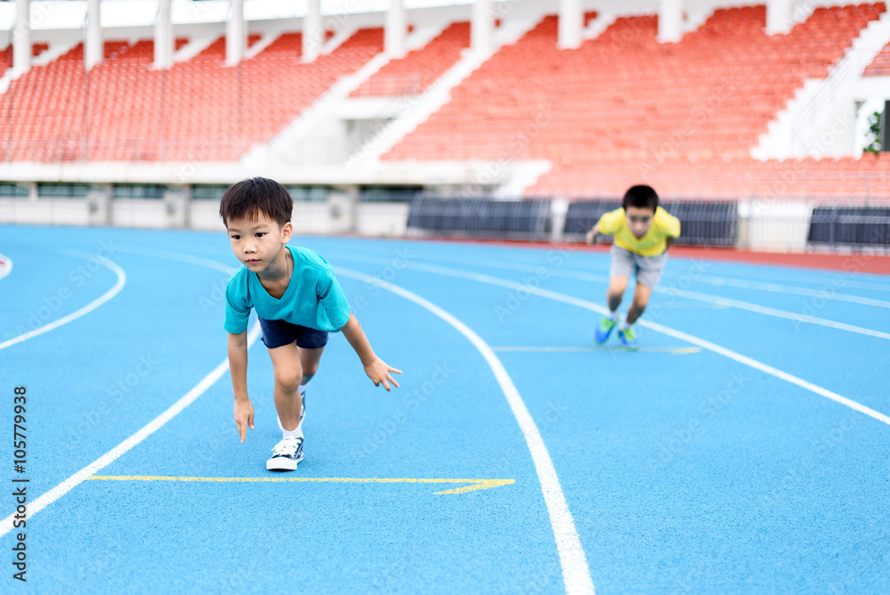 Fototapeta premium Child start running