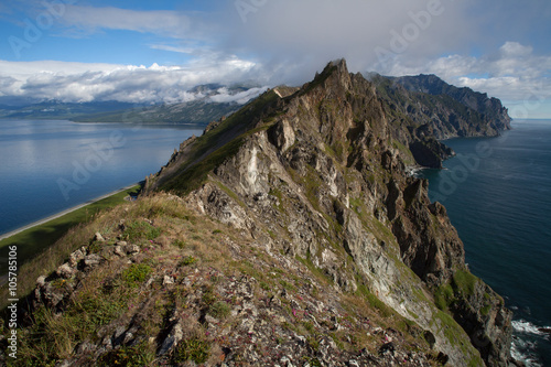 Bilde på lerret The narrow rocky ridge and the sea on both sides