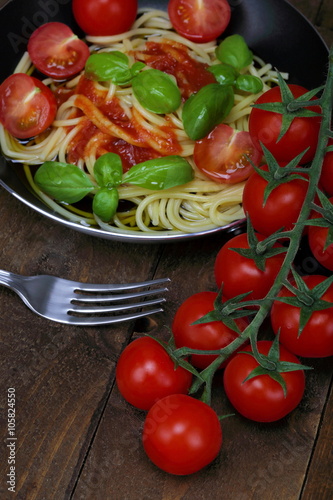 Spaghetti in padella all'italiana
